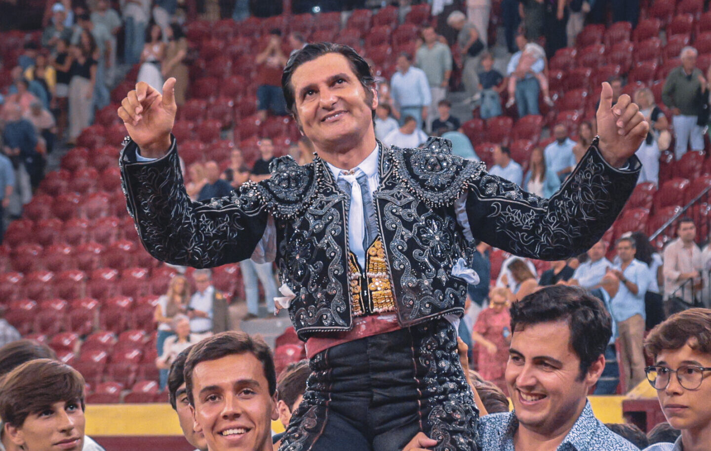 Morante de la Puebla de No hay billetes no Campo Pequeno